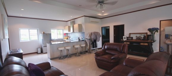 3 bedrooms Cafe / restaurant in Hua Hin, Thailand No. 7333 7