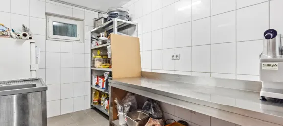 Edificio de 3 habitaciónes en Augsburg, Germany No. 58155 11