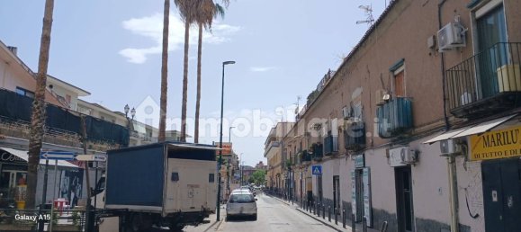 5 rooms Office in Naples, Italy No. 325222 2