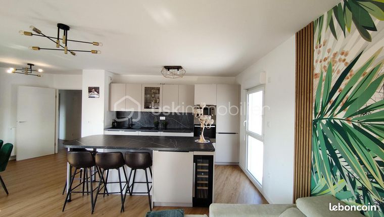 3 Schlafzimmer Wohnung in Noisy-le-Sec, France, Nr. 360255