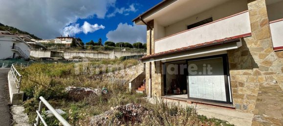 4 bedrooms Villa in Greve in Chianti, Italy No. 104998 3