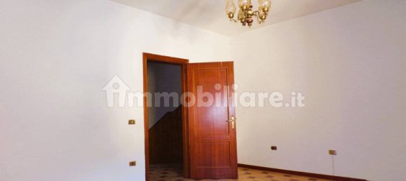 2 Schlafzimmer Haus in Gubbio, Italy, Nr. 304505 12