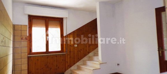 2 Schlafzimmer Haus in Gubbio, Italy, Nr. 304505 5