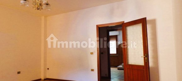 2 Schlafzimmer Haus in Gubbio, Italy, Nr. 304505 9