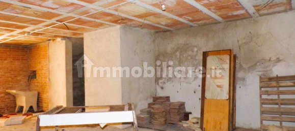 2 Schlafzimmer Haus in Gubbio, Italy, Nr. 304505 23