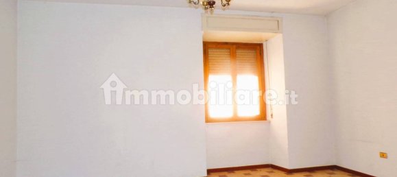 2 Schlafzimmer Haus in Gubbio, Italy, Nr. 304505 10