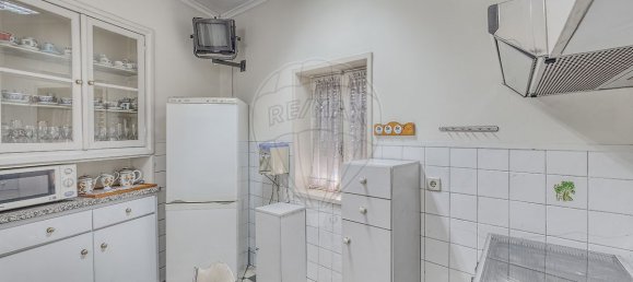 2 bedrooms House in Porto, Portugal No. 23668 12