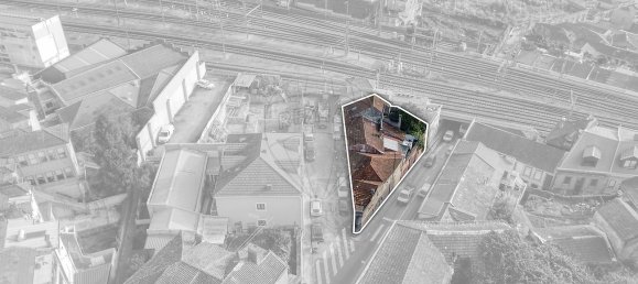 2 bedrooms House in Porto, Portugal No. 23668 18