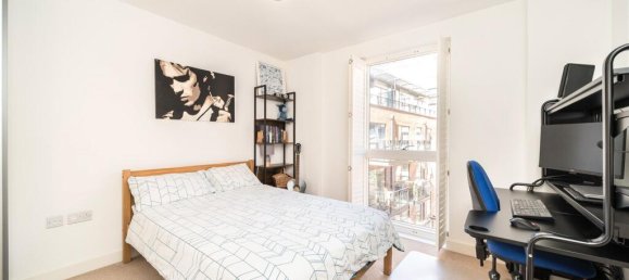 2 bedrooms Apartment in London, United Kingdom No. 12791 5