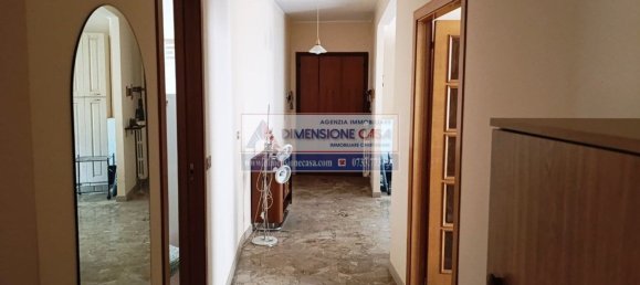 Apartamento de 3 divisões em Monte San Giusto, Italy N.º 78312 21