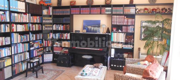 3 chambres Appartement à Reggio Calabria, Italy No. 220558 5