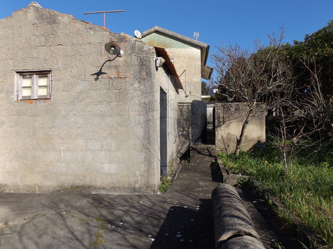 2 bedrooms House in Tavarede, Portugal No. 170364