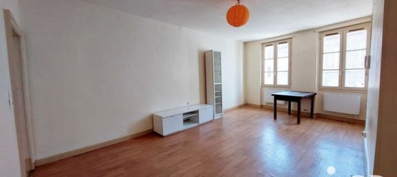 3 bedrooms House in Cerisiers, France No. 364014 10