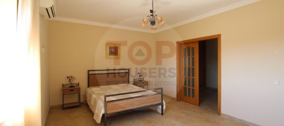 6 bedrooms House in Faro, Portugal No. 152005 12
