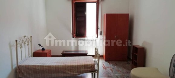 Квартира с 2 спальнями в Реджо Калабрия, Италия № 267384 16