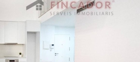 Dúplex de 2 dormitorios en Barcelona, Spain No. 141810 4