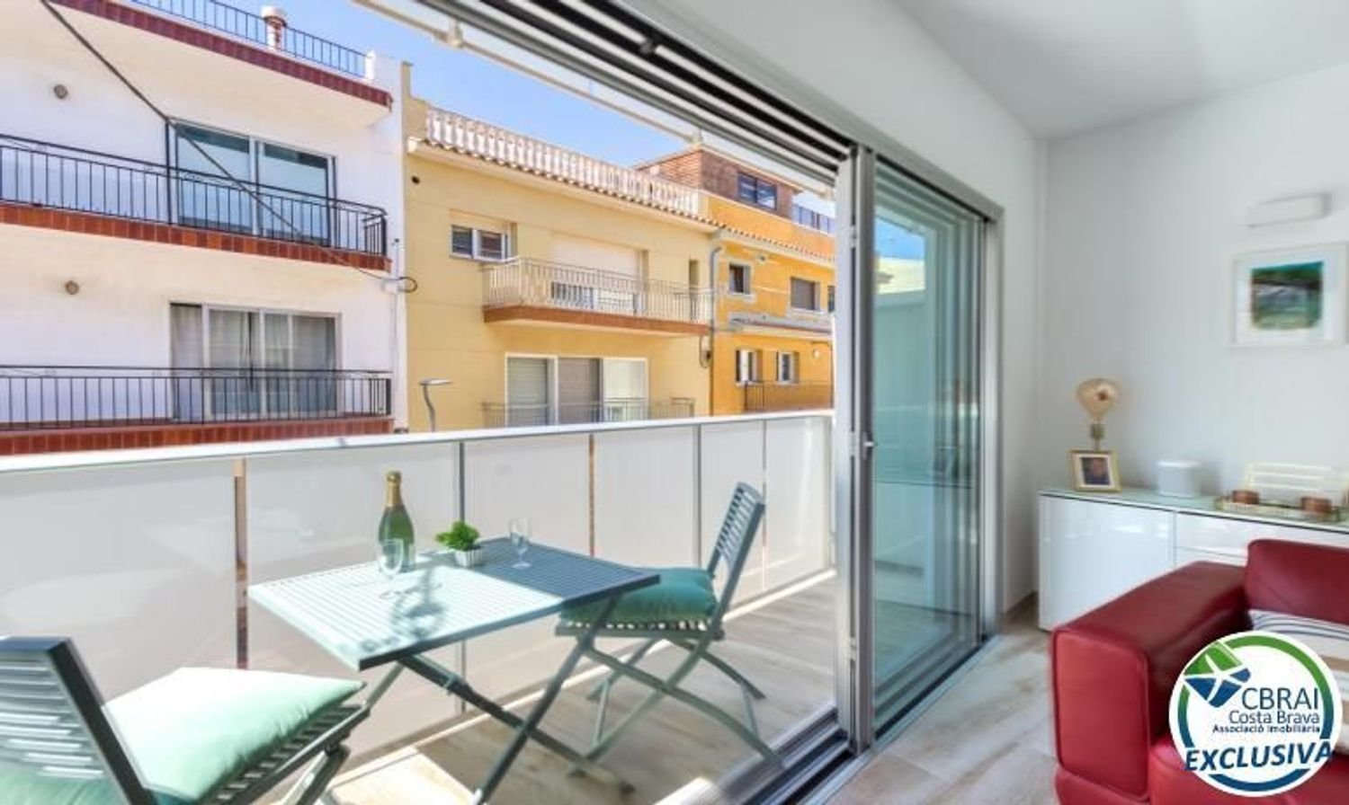 Apartamento de 2 dormitorios en Roses, Spain No. 187138