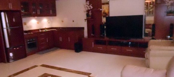 2 bedrooms Condo in Pattaya, Thailand No. 1574 3
