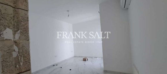 3 bedrooms Penthouse in Birkirkara, Malta No. 5173 7