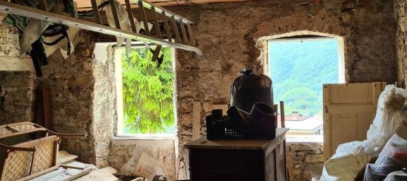 2 Schlafzimmer Wohnung in Genoa, Italy, Nr. 280984 17