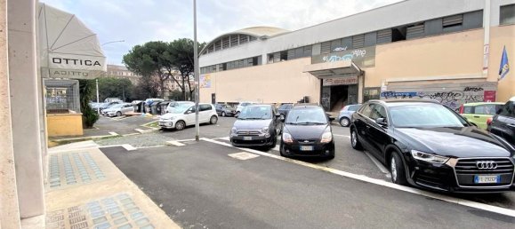 1 bedroom Commercial property in Rome, Italy No. 69743 14