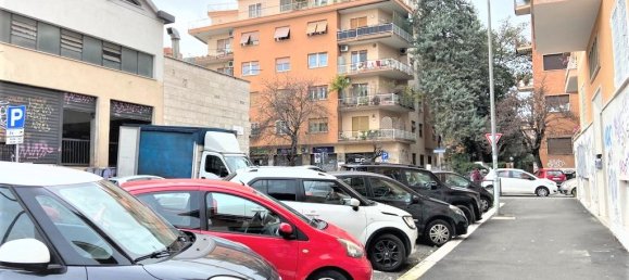 1 bedroom Commercial property in Rome, Italy No. 69743 13