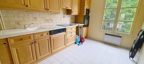 2 Schlafzimmer Wohnung in Lyon, France, Nr. 330981 5