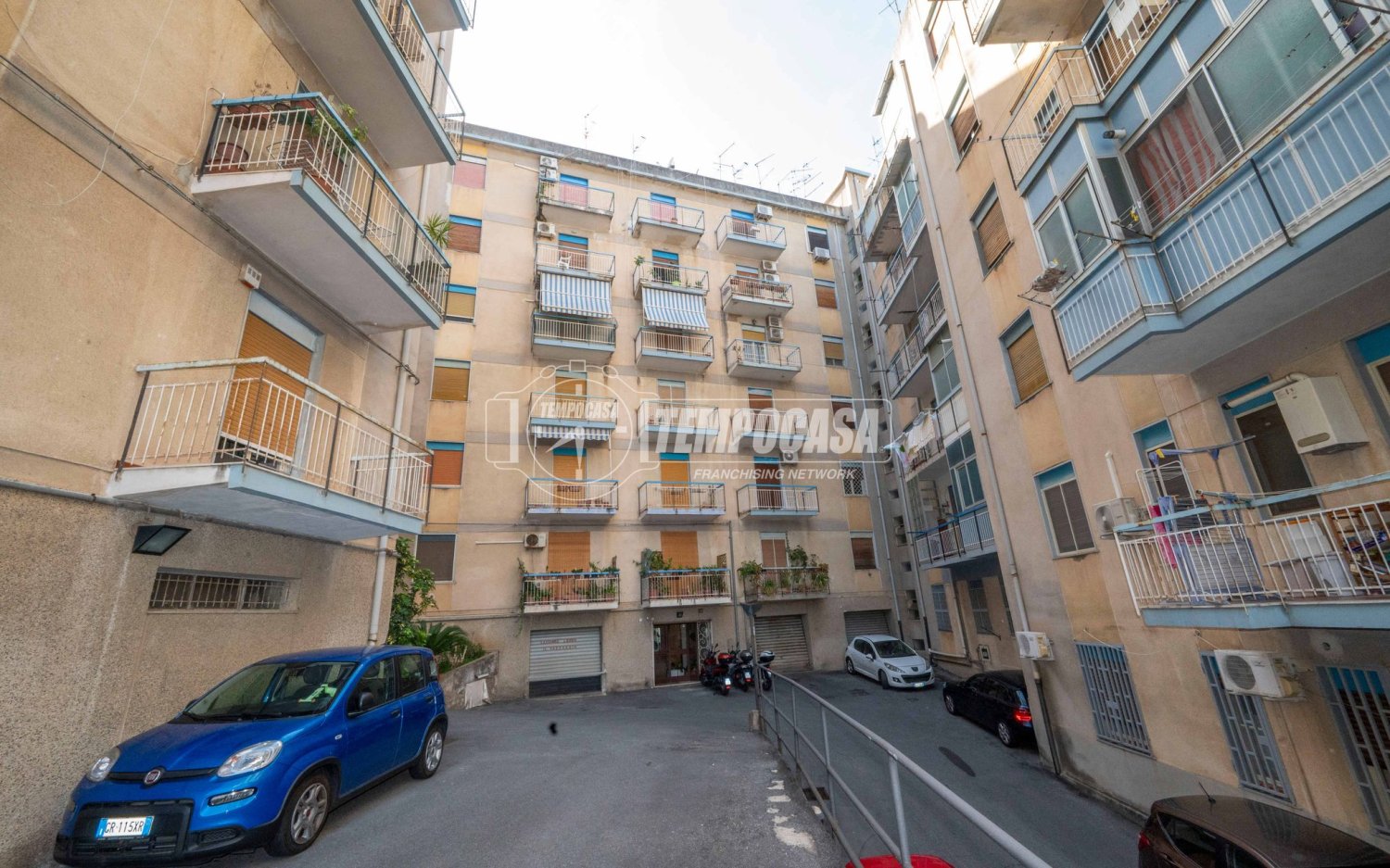 Квартира с 2 спальнями в Мессина, Италия № 328660