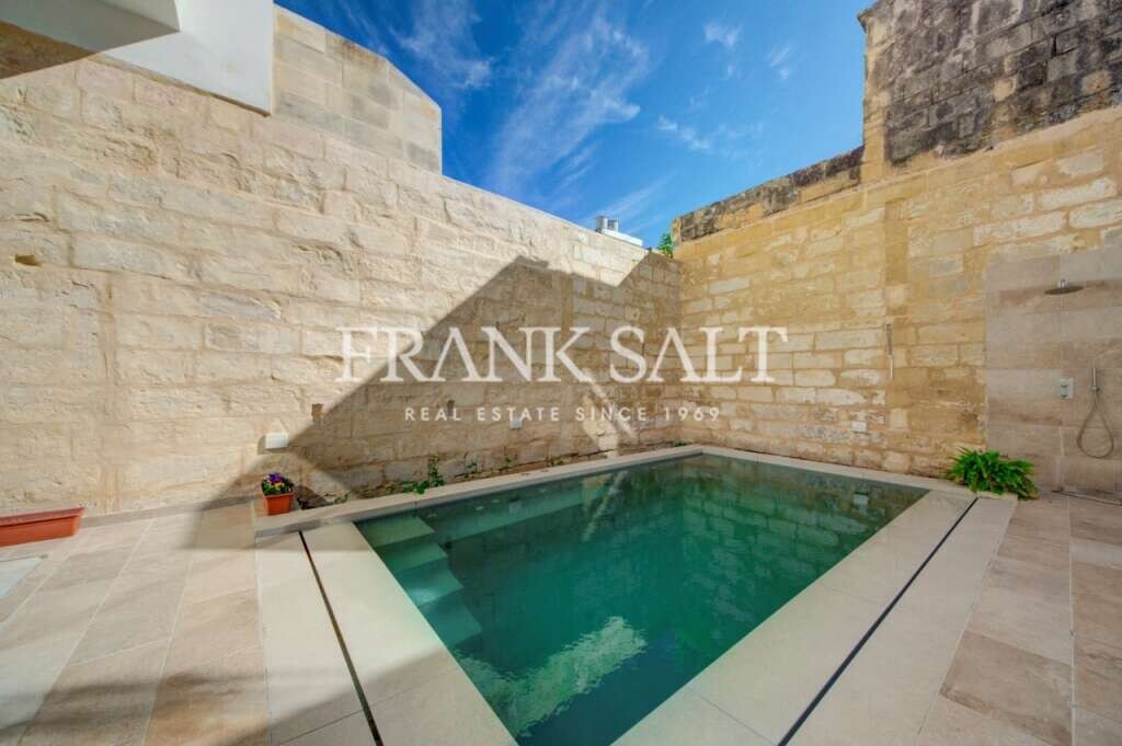 Moradia em banda T4 em Mosta, Malta N.º 1512