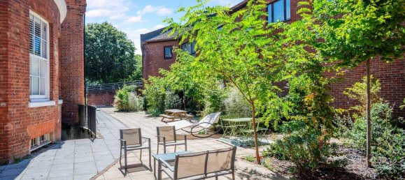 2 bedrooms Apartment in Epsom, United Kingdom No. 9699 25