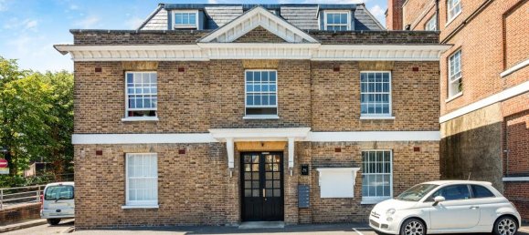 2 bedrooms Apartment in Epsom, United Kingdom No. 9699 2