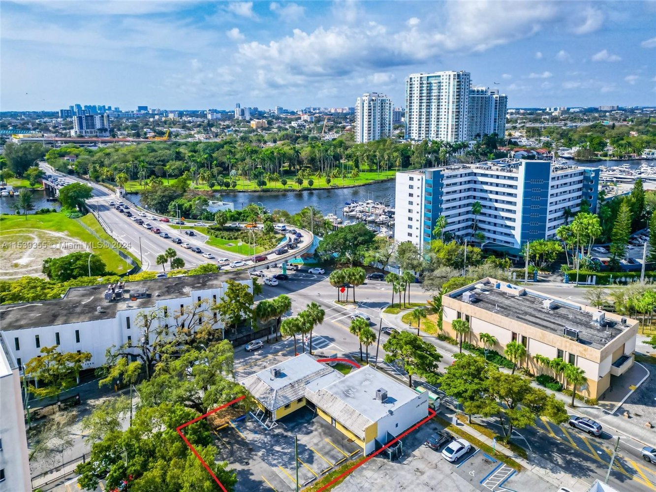 terreno en alquiler en Miami, Miami-Dade, Florida, USA № 613430