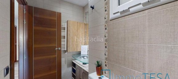 Apartamento de 3 dormitorios en Barcelona, Spain No. 175215 25