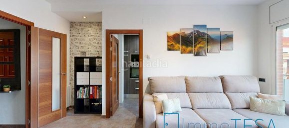 Apartamento de 3 dormitorios en Barcelona, Spain No. 175215 4
