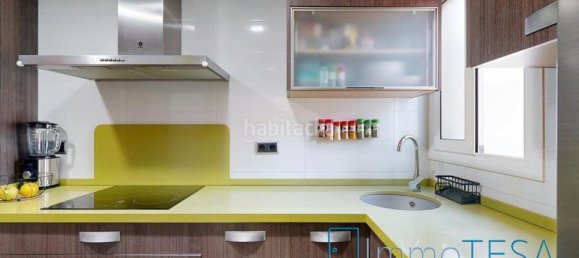 Apartamento de 3 dormitorios en Barcelona, Spain No. 175215 16
