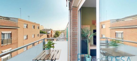 Apartamento de 3 dormitorios en Barcelona, Spain No. 175215 13