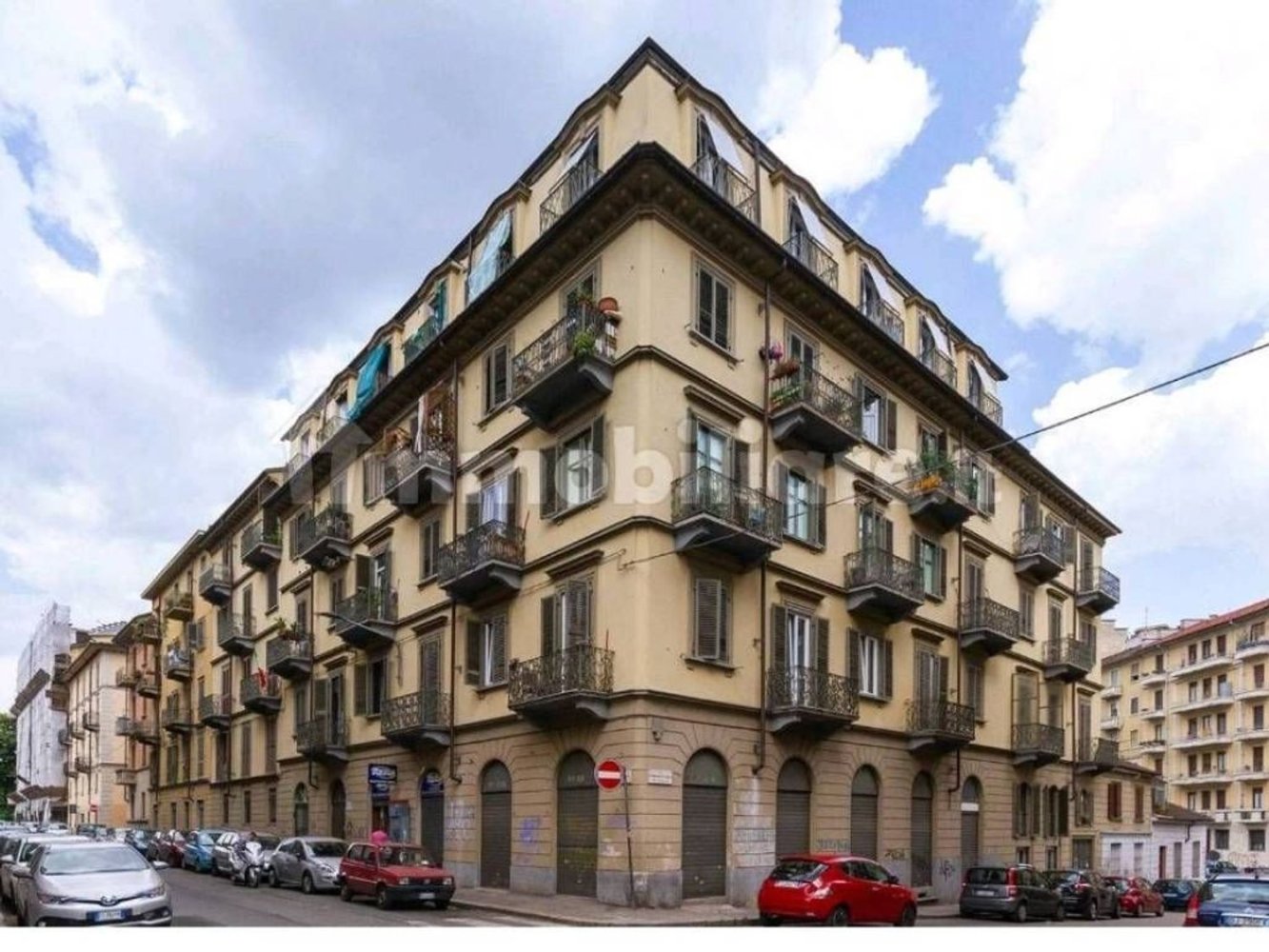 2 Schlafzimmer Wohnung in Turin, Italy, Nr. 355624