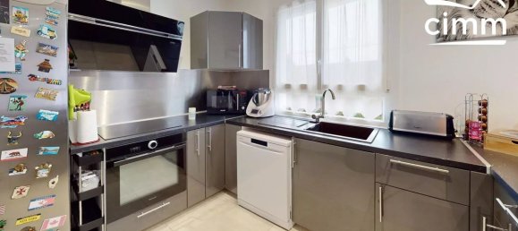 3 bedrooms House in Saint-Cyr-en-Val, France No. 155461 26