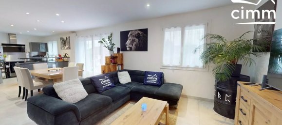 3 bedrooms House in Saint-Cyr-en-Val, France No. 155461 16