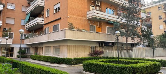 2 rooms Apartment in Rome, Italy No. 44882 12