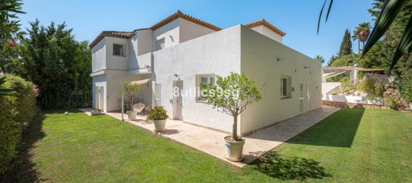 5 bedrooms Villa in Marbella, Spain No. 101299 46