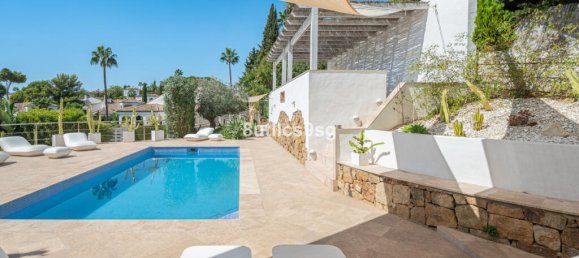 5 bedrooms Villa in Marbella, Spain No. 101299 14