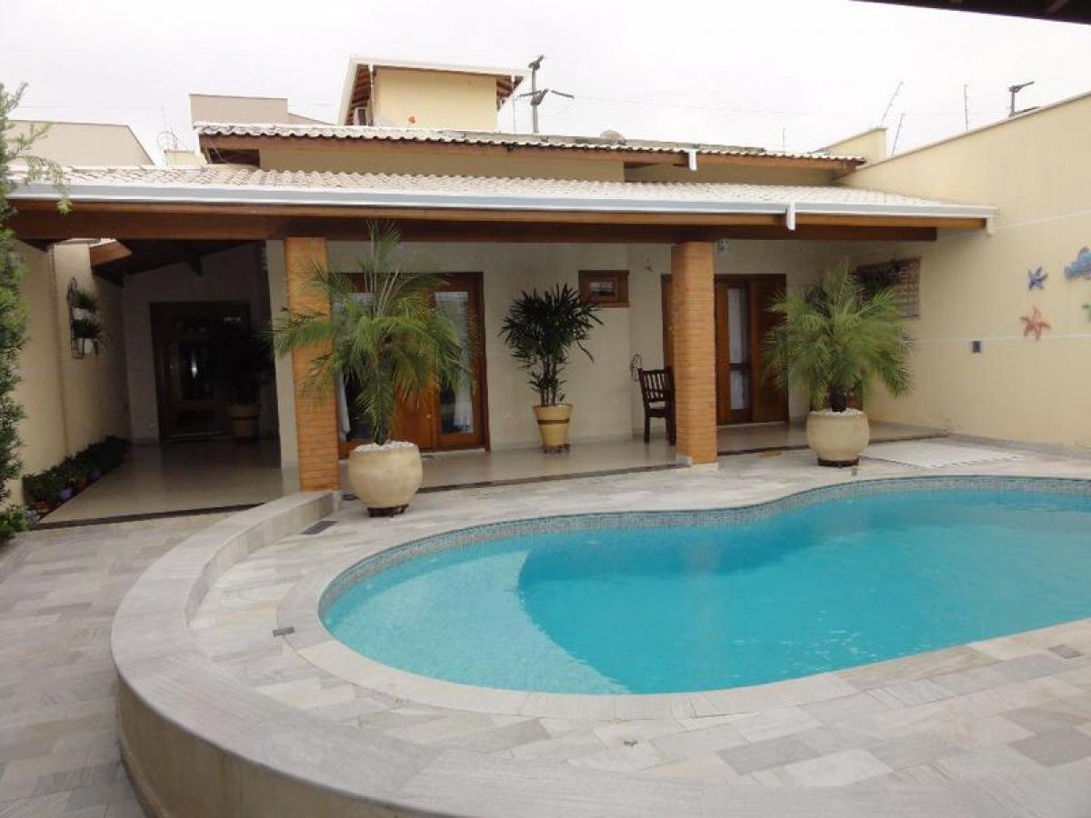 Casa de 2 dormitorios en Sao Paulo, Brazil No. 465023