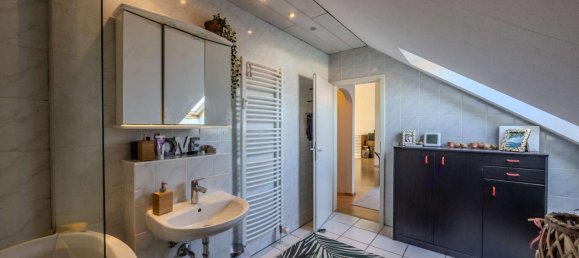 2 Schlafzimmer Doppelhaus in Russelsheim, Germany, Nr. 291199 16