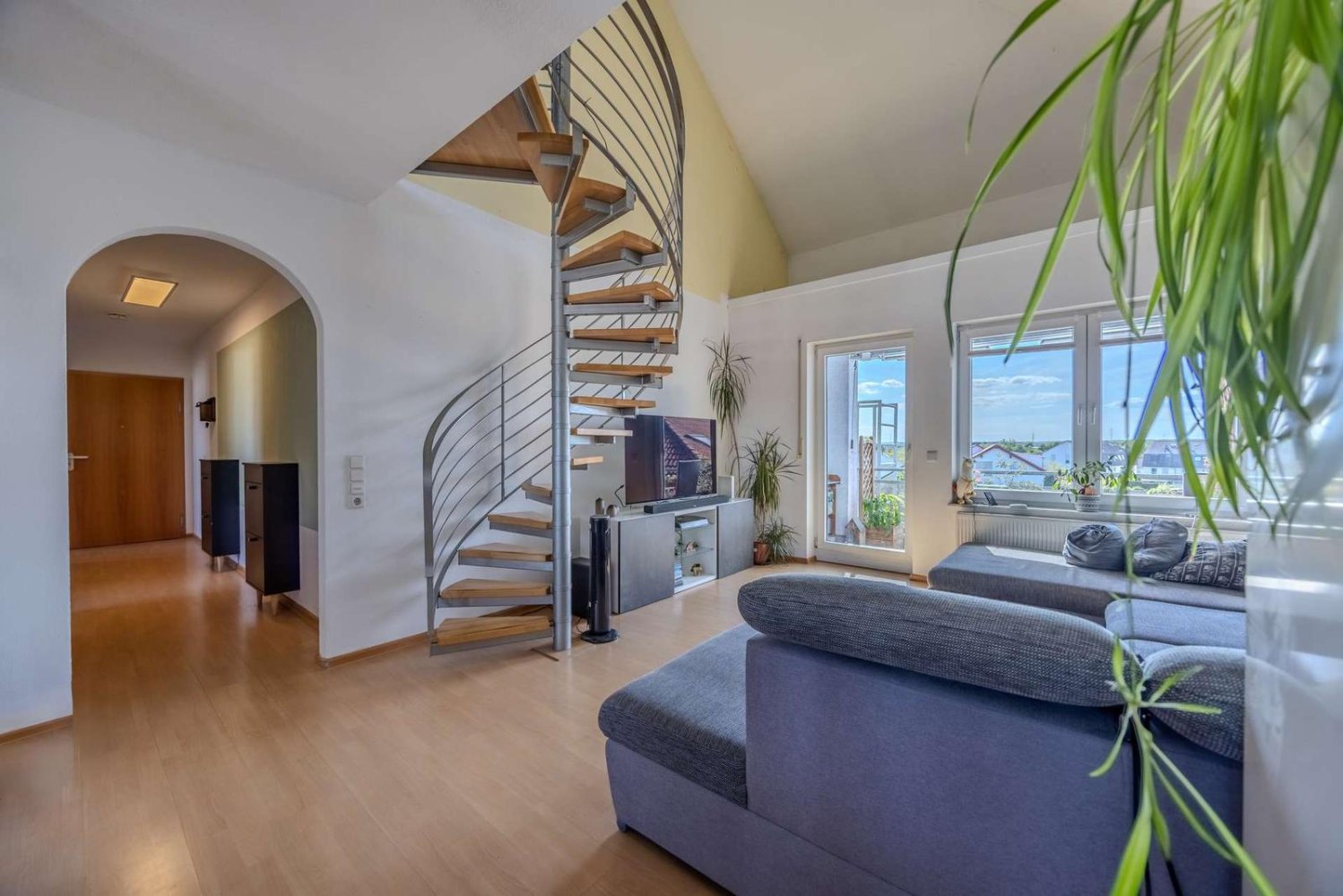 2 Schlafzimmer Doppelhaus in Russelsheim, Germany, Nr. 291199