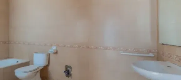 3 Schlafzimmer Stadthaus in Alameda, Spain, Nr. 175320 13