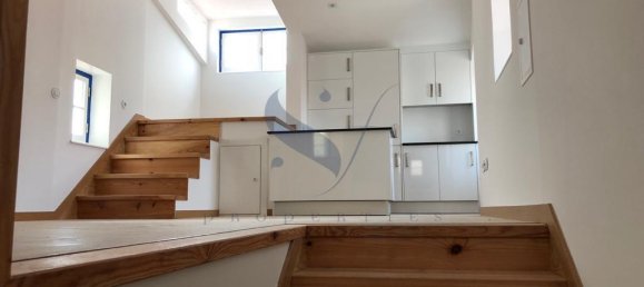 233m² Building in Lisbon, Portugal No. 128885 6