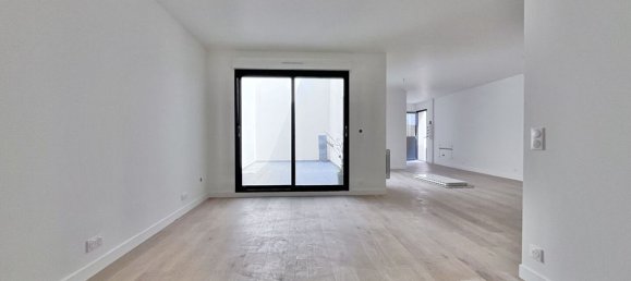 Casa de 2 dormitorios en Fontenay-sous-Bois, France No. 294875 3