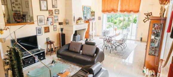 5 Schlafzimmer Haus in Deux-Sevres, France, Nr. 302988 3