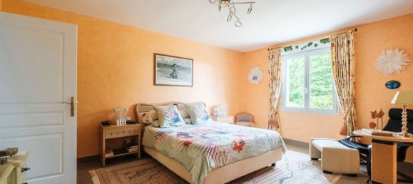 5 Schlafzimmer Haus in Deux-Sevres, France, Nr. 302988 7